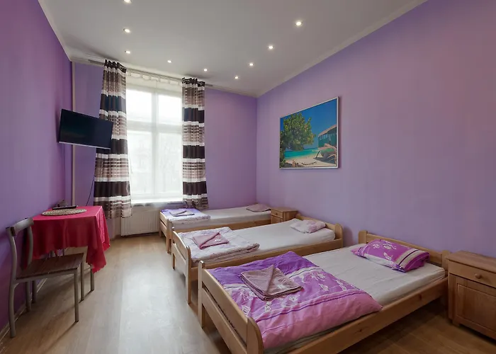 70s بيت شباب *